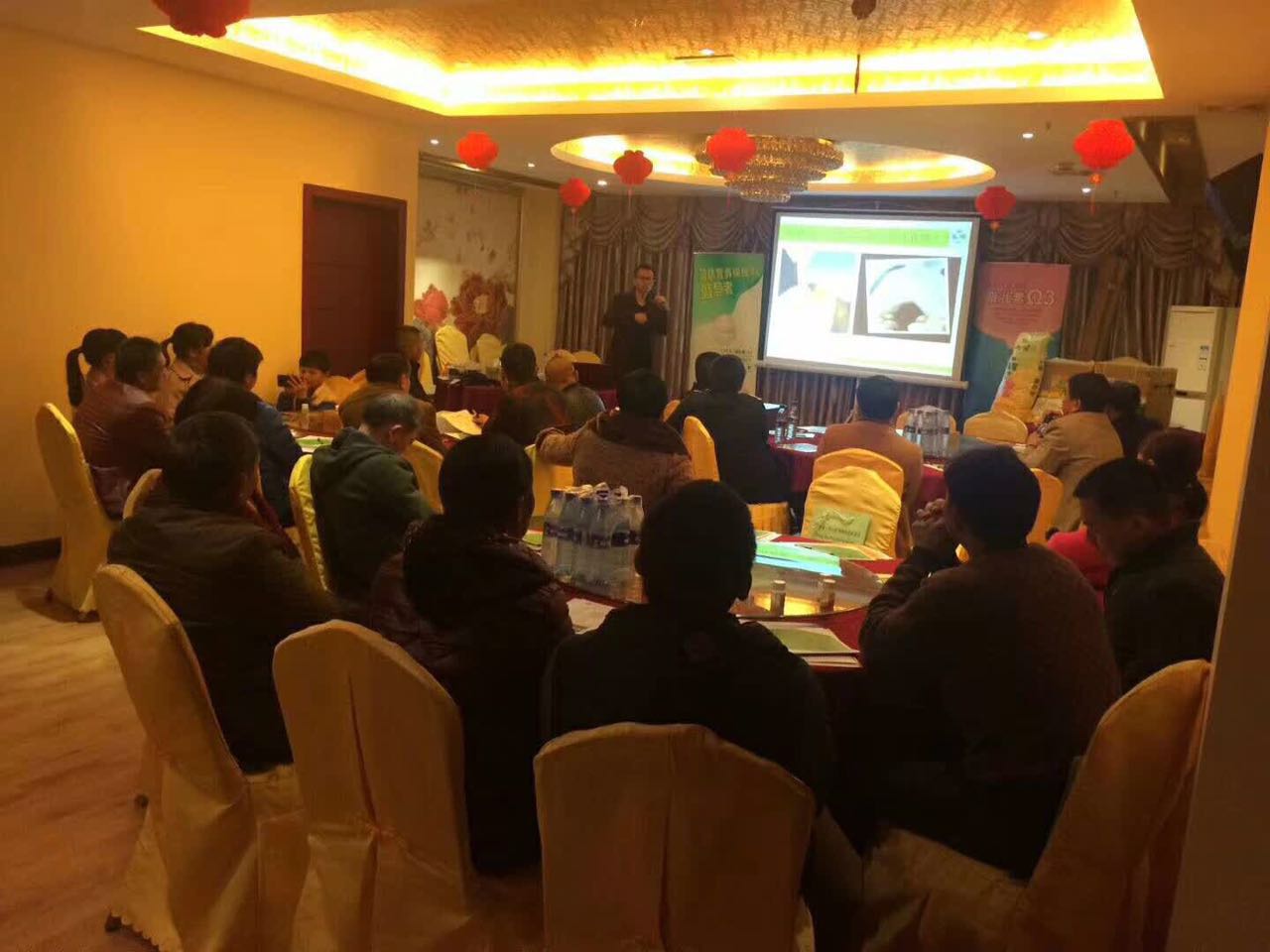 新奧公司福建龍巖區(qū)感恩答謝會如火如荼召開